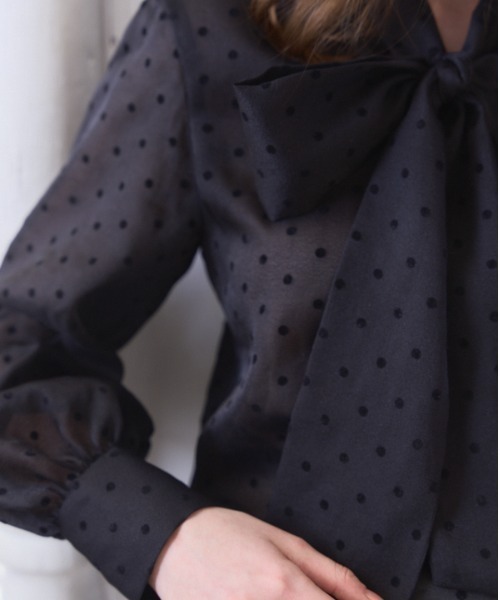 ブラウス シャツ Sheer Flocked Dot Tie Blouse  シアーフロッキードットタイブラウス レディース セール】Sheer Flocked Dot Tie Blouse シアーフロッキードット