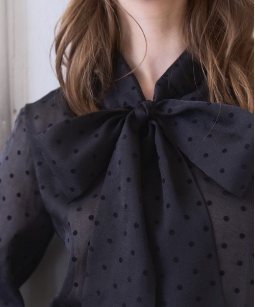 ブラウス シャツ Sheer Flocked Dot Tie Blouse  シアーフロッキードットタイブラウス レディース セール】Sheer Flocked Dot Tie Blouse シアーフロッキードット