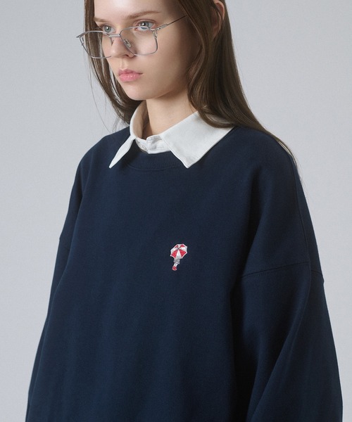 ONCILY(オンシェリー)の「ONE-POINT LOGO VOLUME SWEAT / ワンポイントロゴボリュームスウェット(スウェット・メンズ・ネイビー/ブラック/グレー・SMALL/MEDIUM/LARGE)」の7枚目の写真