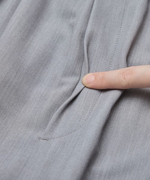 ROPE' PICNIC(ロペピクニック)の「【UVカット・接触冷感・イージーケア】イージーカーゴパンツ(カーゴパンツ・レディース・ブラック/ベージュ/ネイビー/グレー・36/38/40)」の11枚目の写真