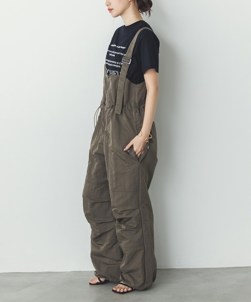 hunch(ハンチ)の「フロントジップ ウエストギャザー サロペット(サロペット/オーバーオール・レディース・ブラック/ベージュ/ダークカーキ・FREE)」の19枚目の写真