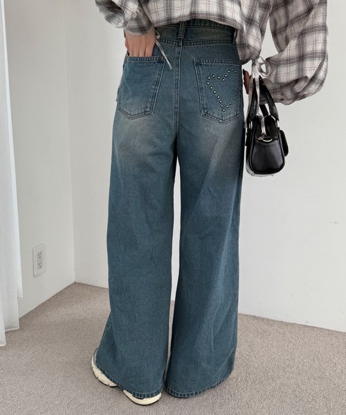 WEGO（ウィゴー）の「WEGO/モチーフデニムタックパンツ（デニムパンツ・レディース・ライトインディゴブルー/ブラック系2/スカイブルー/コバルトブルー・MEDIUM/SMALL）」の15枚目の写真