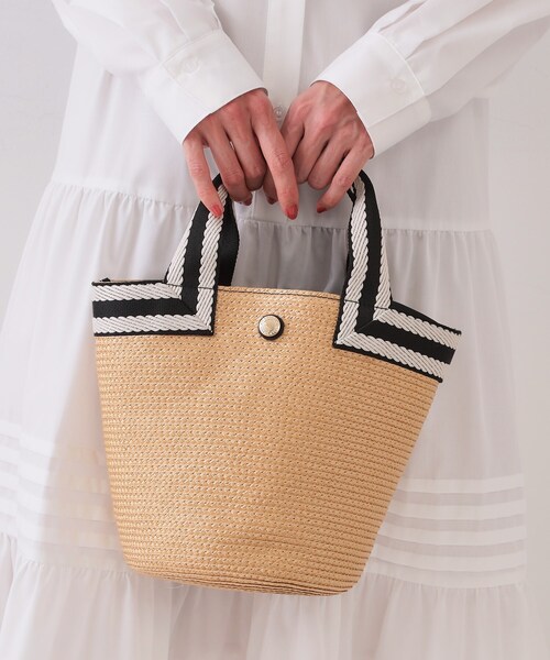 OPAQUE.CLIP（オペークドットクリップ）の「バスケット調デザインテープミニトートバッグ（トートバッグ・レディース・ブラック/ベージュ/シルバー・00）」の17枚目の写真