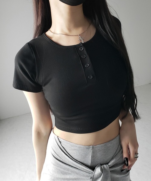 me+em select（ミームセレクト）の「【 ３color 】ヘンリーネック半袖ショートリブTシャツ ／henley neck short sleeve short lib T-shirt ※※（Tシャツ/カットソー・レディース・アイボリー/ブラック/グレー・FREE）」の18枚目の写真