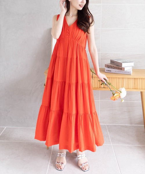 CLEAR BASIC（クリアベーシック）の「【低身長サイズ有】Vネックノースリーブティアードワンピース[シンプル 着回し抜群 大人]≪SS新作≫（ワンピース・レディース・オレンジ/ミント/ラベンダー/ブラック・F/XS）」の4枚目の写真