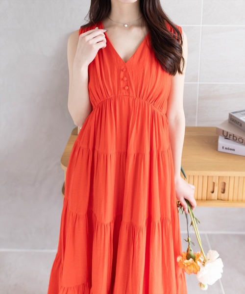 CLEAR BASIC（クリアベーシック）の「【低身長サイズ有】Vネックノースリーブティアードワンピース[シンプル 着回し抜群 大人]≪SS新作≫（ワンピース・レディース・オレンジ/ミント/ラベンダー/ブラック・F/XS）」の5枚目の写真