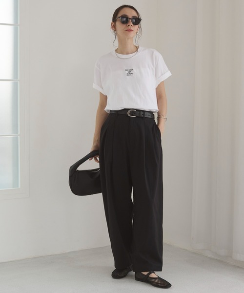 ANGIE（アンジー）の「フロント ワンポイント 刺繍 ロゴ Tシャツ（半袖）（Tシャツ/カットソー・レディース・ホワイト/オフホワイト/ブラック/ライトピンク・MEDIUM/LARGE）」の5枚目の写真
