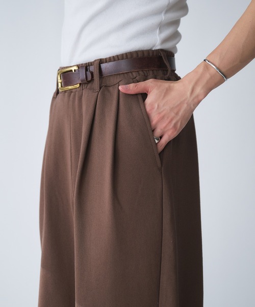 Adoon plain(アドーンプレーン)の「2-Tuck Curved Wide Sweat Pants / 2タックカーブワイドスウェットパンツ(スウェットパンツ・メンズ・ブラック/ブラウン・MEDIUM/LARGE)」の15枚目の写真