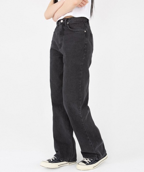 muahmuah(ムーアムーア)の「A'GEM/9 × .kom 『muah muah/ムーアムーア』WASHED WIDE DENIM PANTS/ウァッシュードワイドデニムPT(デニムパンツ・レディース・ライトブルー/ブラック・S/M)」の6枚目の写真