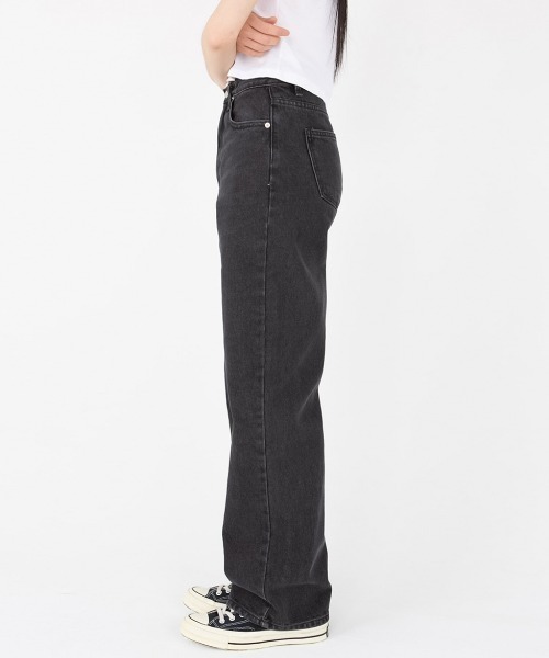 muahmuah(ムーアムーア)の「A'GEM/9 × .kom 『muah muah/ムーアムーア』WASHED WIDE DENIM PANTS/ウァッシュードワイドデニムPT(デニムパンツ・レディース・ライトブルー/ブラック・S/M)」の7枚目の写真