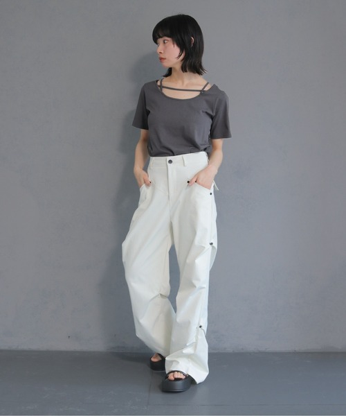 cheriella(シェリエラ)の「【cheriella】ハイウエスト サイドタックフレアパンツ HIGH WAIST SIDE TUCK FLARE PANTS(スラックス・レディース・オフホワイト/チャコールグレー/ブラック・M/S)」の18枚目の写真