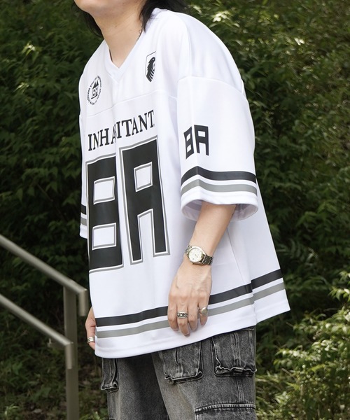 INHABITANT（インハビタント）の「25SS【INHABITANT】ビッグシルエット フロントナンバリングプリント 半袖フットボールTシャツ カットソー ユニセックス（Tシャツ/カットソー・メンズ・ブラック/ホワイト/グレー・L/M）」の6枚目の写真
