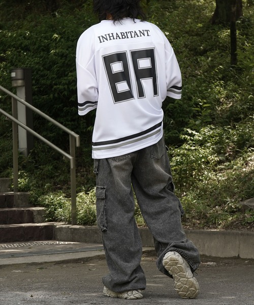 INHABITANT（インハビタント）の「25SS【INHABITANT】ビッグシルエット フロントナンバリングプリント 半袖フットボールTシャツ カットソー ユニセックス（Tシャツ/カットソー・メンズ・ブラック/ホワイト/グレー・L/M）」の11枚目の写真