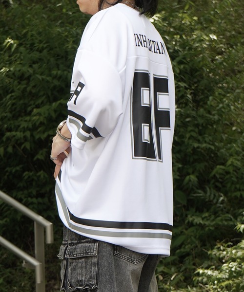 INHABITANT（インハビタント）の「25SS【INHABITANT】ビッグシルエット フロントナンバリングプリント 半袖フットボールTシャツ カットソー ユニセックス（Tシャツ/カットソー・メンズ・ブラック/ホワイト/グレー・L/M）」の12枚目の写真