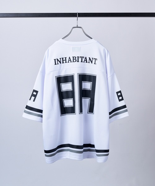 INHABITANT（インハビタント）の「【INHABITANT】ビッグシルエット フロントナンバリングプリント 半袖フットボールTシャツ カットソー ユニセックス（Tシャツ/カットソー・メンズ・ブラック/ホワイト/グレー・L/M）」の16枚目の写真