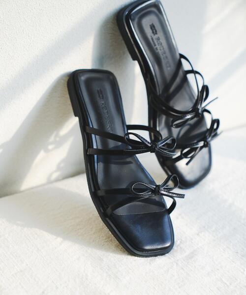 RODE SKO（ロデスコ）の「『MADE IN JAPAN』ダブルリボンフラットサンダル（サンダル・レディース・ホワイト系その他/ブラック/モカ・36/37/38）」の10枚目の写真