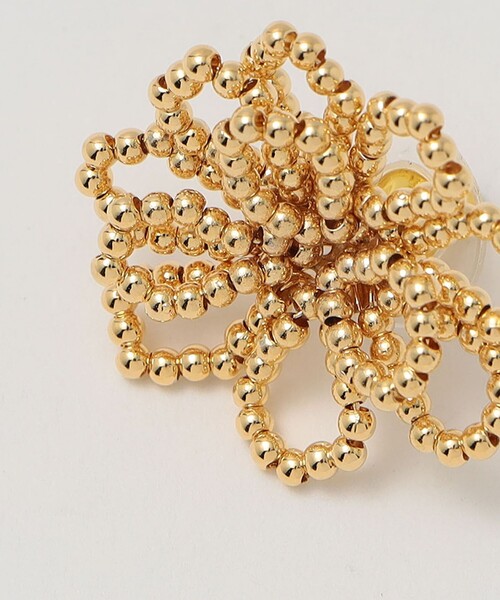 green label relaxing（グリーンレーベルリラクシング）の「フラワーモチーフ ビーズ ピアス（ピアス（両耳用）・レディース・ゴールド/シルバー・FREE）」の6枚目の写真