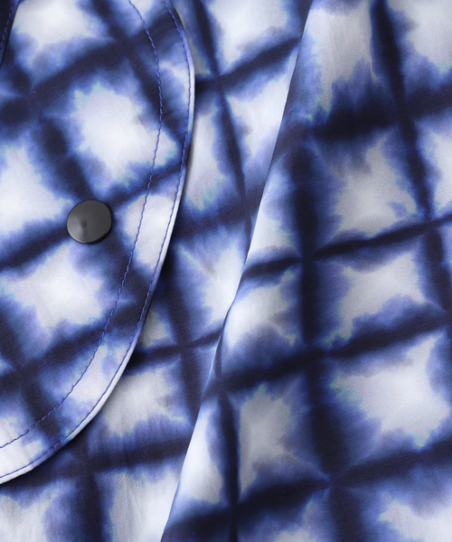 WOKE EDGE(ウォークエッジ)の「WOKE EDGE / ウォークエッジ TIEDYE CHECK PARKA(ナイロンジャケット・メンズ・イエロー/ブルー・MEDIUM)」の7枚目の写真