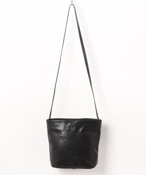 エーゼロ（エーゼロ）の「《牛革》ミニバケットショルダーバッグ（ショルダーバッグ・レディース・ブラック/グレイッシュベージュ・FREE）」の14枚目の写真