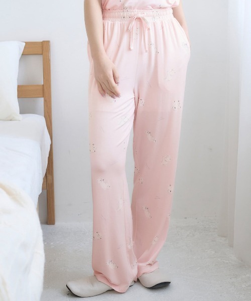 tutuanna(チュチュアンナ)の「レーヨン混しろくま総柄ロングパンツ(ルームウェア/パジャマ・レディース・ピンク/オフホワイト/グレイッシュブルー・S/M/L)」の1枚目の写真