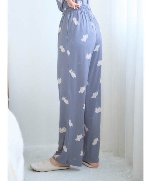 tutuanna(チュチュアンナ)の「レーヨン混しろくま総柄ロングパンツ(ルームウェア/パジャマ・レディース・ピンク/オフホワイト/グレイッシュブルー・S/M/L)」の6枚目の写真
