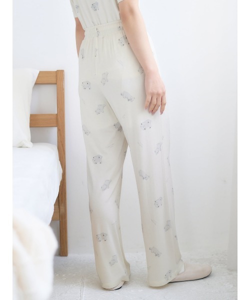tutuanna(チュチュアンナ)の「レーヨン混しろくま総柄ロングパンツ(ルームウェア/パジャマ・レディース・ピンク/オフホワイト/グレイッシュブルー・S/M/L)」の11枚目の写真
