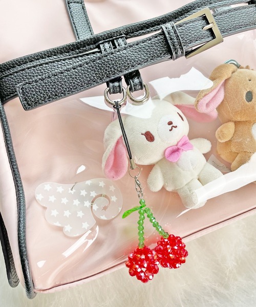 SPINNS（スピンズ）の「推しを入れたりデコったり♪ 合皮痛バッグ/スクエアベルト（トートバッグ・レディース・ピンク/シルバー/ブラック・ONESIZE）」の11枚目の写真