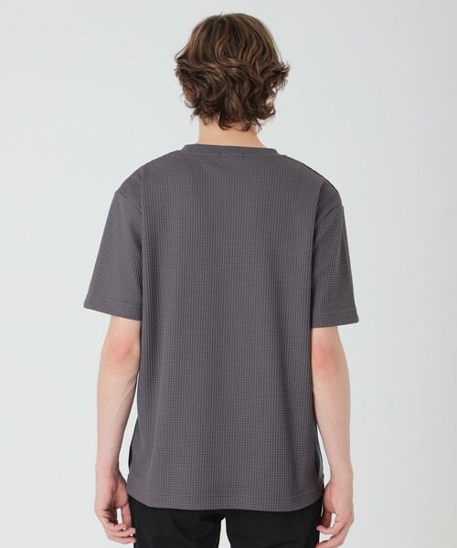 BLACK LABEL CRESTBRIDGE（ブラックレーベル・クレストブリッジ）の「テクスチャータックサイドチェックTシャツ（Tシャツ/カットソー・メンズ・グレー系その他/オフホワイト/ブラック・L/XL/M）」の16枚目の写真