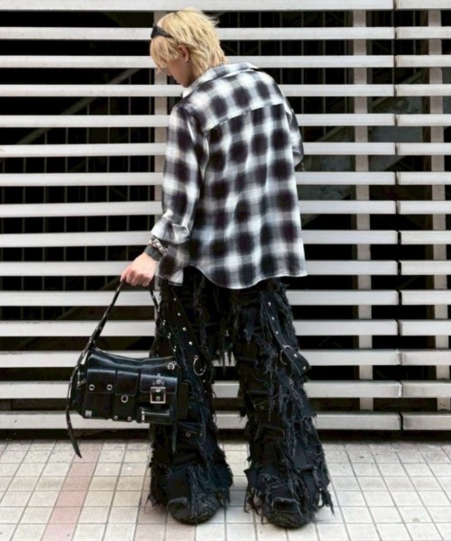BLACKPURPLE(ブラックパープル)の「【BLACK PURPLE】Fortress Bag / 【ブラックパープル】フォートレスショルダーバッグ(ショルダーバッグ・メンズ・ブラック・ONE SIZE)」の10枚目の写真