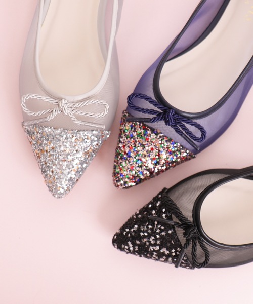 artemis by DIANA（アルテミスバイダイアナ）の「グリッター×チュール　ポインテッドトゥフラットシューズ（パンプス・レディース・シルバー/ブラック/マルチ・22.5cm/23.0cm/23.5cm/24.0cm/24.5cm/22.0cm）」の9枚目の写真