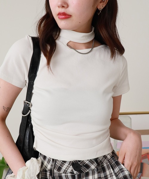 ROOPTOKYO（ループトウキョウ）の「Cutout Asymmetrical T-shirt / カットアウト アシンメトリー カットソー（Tシャツ/カットソー・レディース・ホワイト/カーキ/グレー/レッド/オートミール/ブラック・FREE）」の8枚目の写真