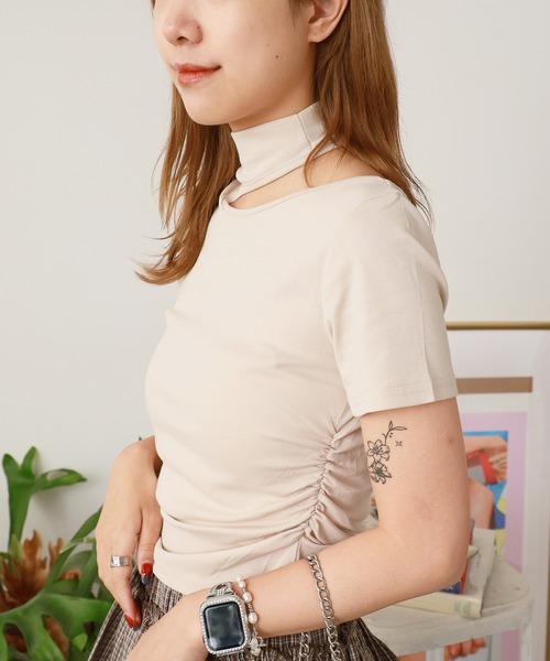 ROOPTOKYO（ループトウキョウ）の「Cutout Asymmetrical T-shirt / カットアウト アシンメトリー カットソー（Tシャツ/カットソー・レディース・ホワイト/カーキ/グレー/レッド/オートミール/ブラック・FREE）」の19枚目の写真