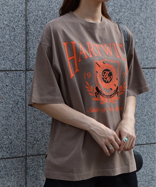 spiritoso(スピリトーゾ)の「【spiritoso】HARTWICKカレッジロゴ ピグメントTシャツ(Tシャツ/カットソー・レディース・ライトグレー/ラベンダー/チャコールグレー・FREE)」の20枚目の写真