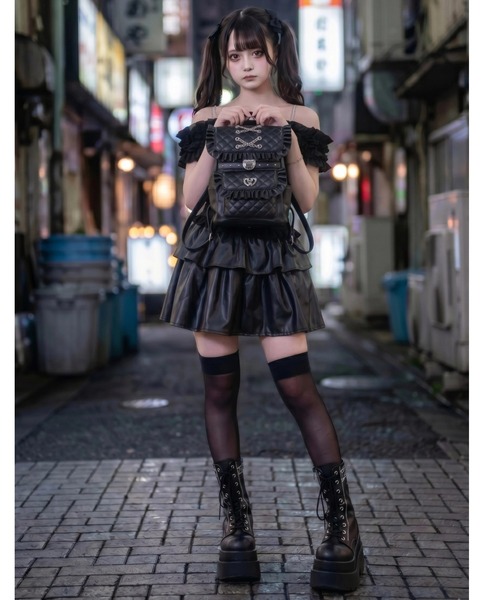 ililil(イルイルイル)の「『ililil/イルイルイル』【地雷ちゃんのまっくろふりるの罪リュック】バックパック(バックパック/リュック・レディース・ブラック・FREE)」の16枚目の写真