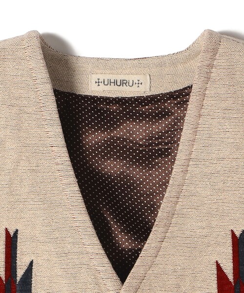 SHIPS（シップス）の「【SHIPS別注】UHURU:ジャカード  ベスト（ベスト・レディース・ナチュラル/ブラック・ONE SIZE）」の8枚目の写真