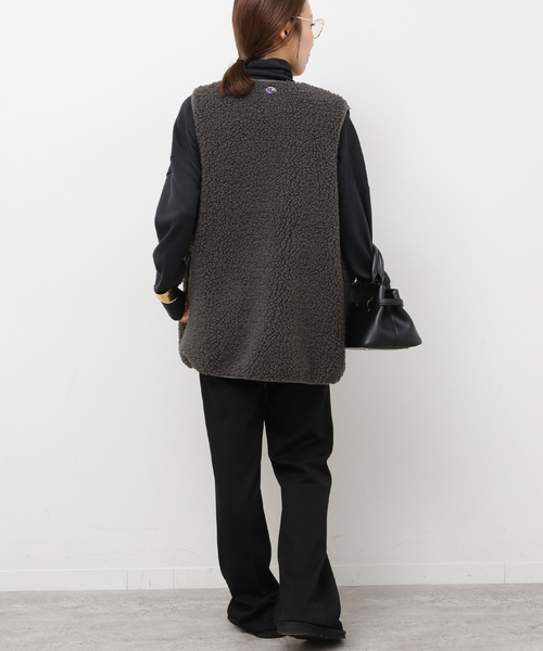 Champion（チャンピオン）の「《追加》別注【Champion/チャンピオン】ボアフリースベスト（ベスト・レディース・ネイビー/ベージュ/チャコールグレー・FREE）」の6枚目の写真