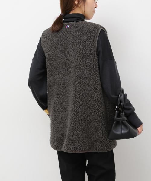 Champion（チャンピオン）の「《追加》別注【Champion/チャンピオン】ボアフリースベスト（ベスト・レディース・ネイビー/ベージュ/チャコールグレー・FREE）」の11枚目の写真