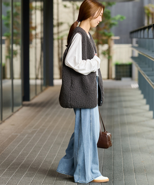 Champion（チャンピオン）の「《追加》別注【Champion/チャンピオン】ボアフリースベスト（ベスト・レディース・ネイビー/ベージュ/チャコールグレー・FREE）」の15枚目の写真