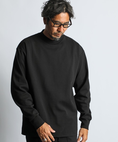The DUFFER of ST.GEORGE（ザダファーオブセントジョージ）の「「AIR FLEX」SETUP MOCK NECK L/S TEE：機能素材 「エアフレックス」セットアップ モックネック ロンTEE（Tシャツ/カットソー・メンズ・チャコールグレー/ブラック・X-LARGE/LARGE/MEDIUM/SMALL）」の2枚目の写真