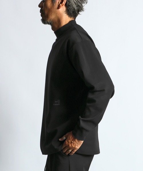The DUFFER of ST.GEORGE（ザダファーオブセントジョージ）の「「AIR FLEX」SETUP MOCK NECK L/S TEE：機能素材 「エアフレックス」セットアップ モックネック ロンTEE（Tシャツ/カットソー・メンズ・チャコールグレー/ブラック・X-LARGE/LARGE/MEDIUM/SMALL）」の7枚目の写真