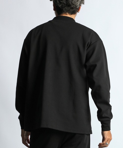 The DUFFER of ST.GEORGE（ザダファーオブセントジョージ）の「「AIR FLEX」SETUP MOCK NECK L/S TEE：機能素材 「エアフレックス」セットアップ モックネック ロンTEE（Tシャツ/カットソー・メンズ・チャコールグレー/ブラック・X-LARGE/LARGE/MEDIUM/SMALL）」の8枚目の写真