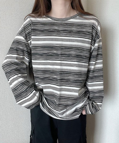 Nana(ナナ)の「ボーダーロングTシャツ(Tシャツ/カットソー・レディース・ブラック・FREE)」の4枚目の写真