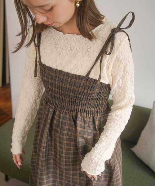 flower（フラワー）の「シャビーレーストップ（Tシャツ/カットソー・レディース・アイボリー/ブラック・FREE）」の5枚目の写真