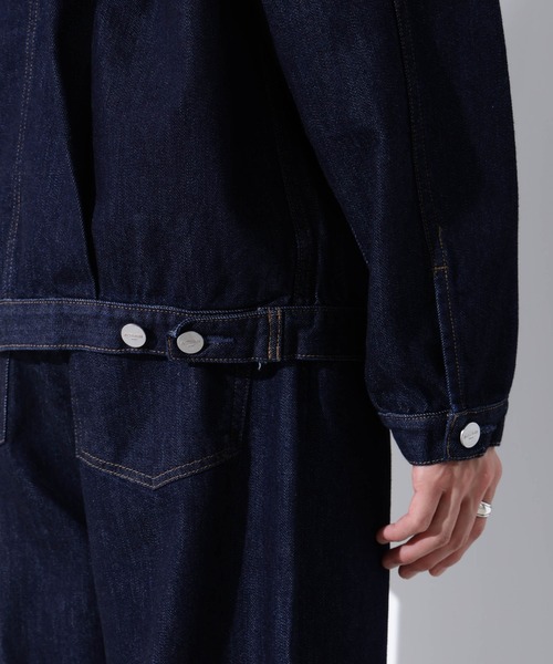 NANO universe（ナノユニバース）の「AUTHENコラボ SILKNIZED DENIM トラッカージャケット(セットアップ可)（デニムジャケット・メンズ・ネイビー/サックスブルー・M/L）」の17枚目の写真