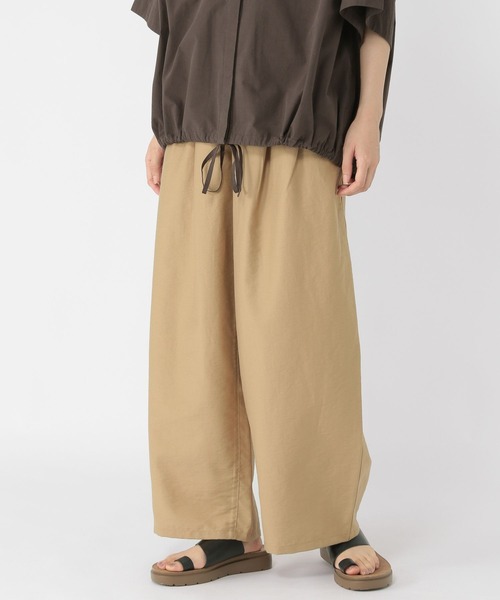 studio CLIP（スタディオクリップ）の「【接触冷感】タックワイドパンツ[プチ・プラスサイズあり]（その他パンツ・レディース・ベージュ/チャコール/ネイビー/アイボリー・MEDIUM/PF/ﾌﾘｰ(L)/LARGE）」の17枚目の写真