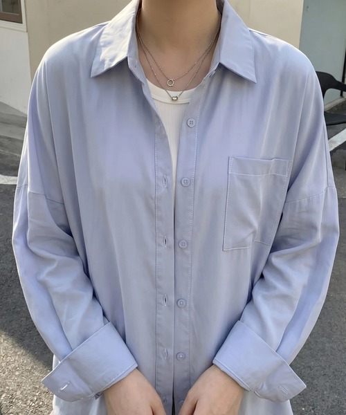 cammie(キャミー)の「シンプルシャツ(シャツ/ブラウス・レディース・ホワイト/ブルー・LARGE/MEDIUM)」の6枚目の写真