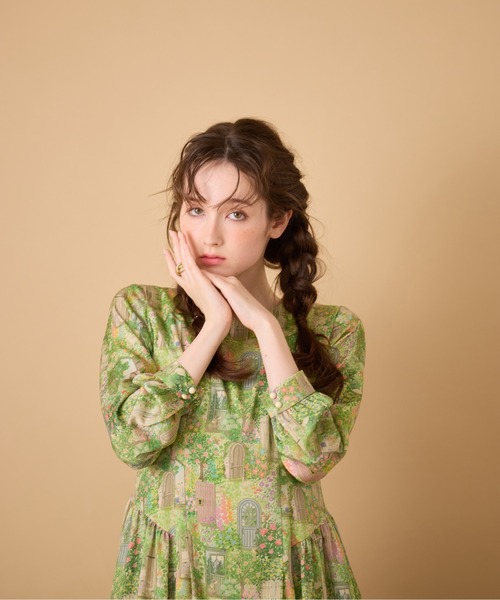 Jolly Poupee(ジョリープッペ)の「【22fabric】シークレットガーデン/ ワンピース(ワンピース・レディース・ベージュ/ネイビー・42/46)」の7枚目の写真