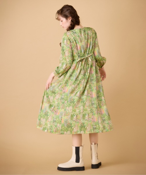 Jolly Poupee(ジョリープッペ)の「【22fabric】シークレットガーデン/ ワンピース(ワンピース・レディース・ベージュ/ネイビー・42/46)」の4枚目の写真