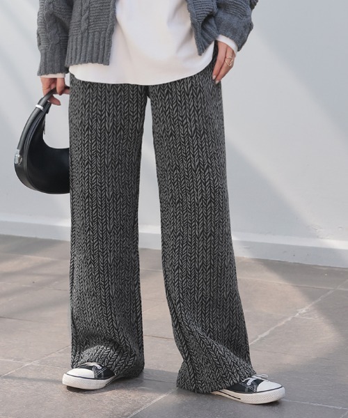 HUG.U（ハグユー）の「ジャガードワイドパンツ（その他パンツ・レディース・グレー×ホワイト/グレー/ブラック×ホワイト・L(レギュラー丈)/M(レギュラー丈)/L(トール丈)/M(トール丈)）」の2枚目の写真