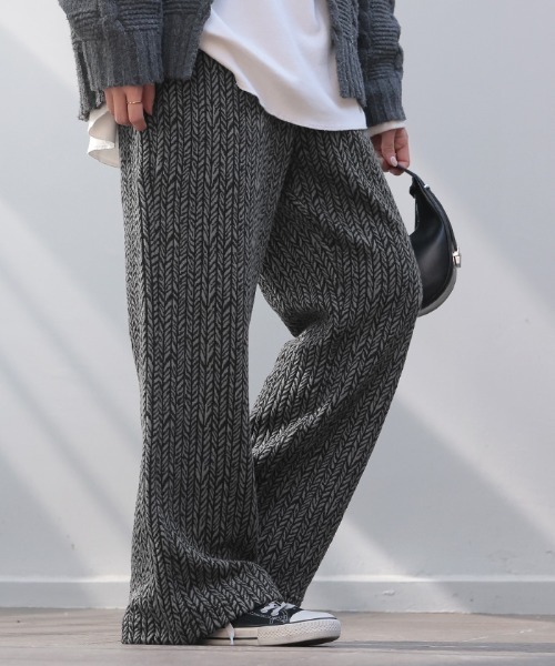 HUG.U（ハグユー）の「ジャガードワイドパンツ（その他パンツ・レディース・グレー×ホワイト/グレー/ブラック×ホワイト・L(レギュラー丈)/M(レギュラー丈)/L(トール丈)/M(トール丈)）」の18枚目の写真